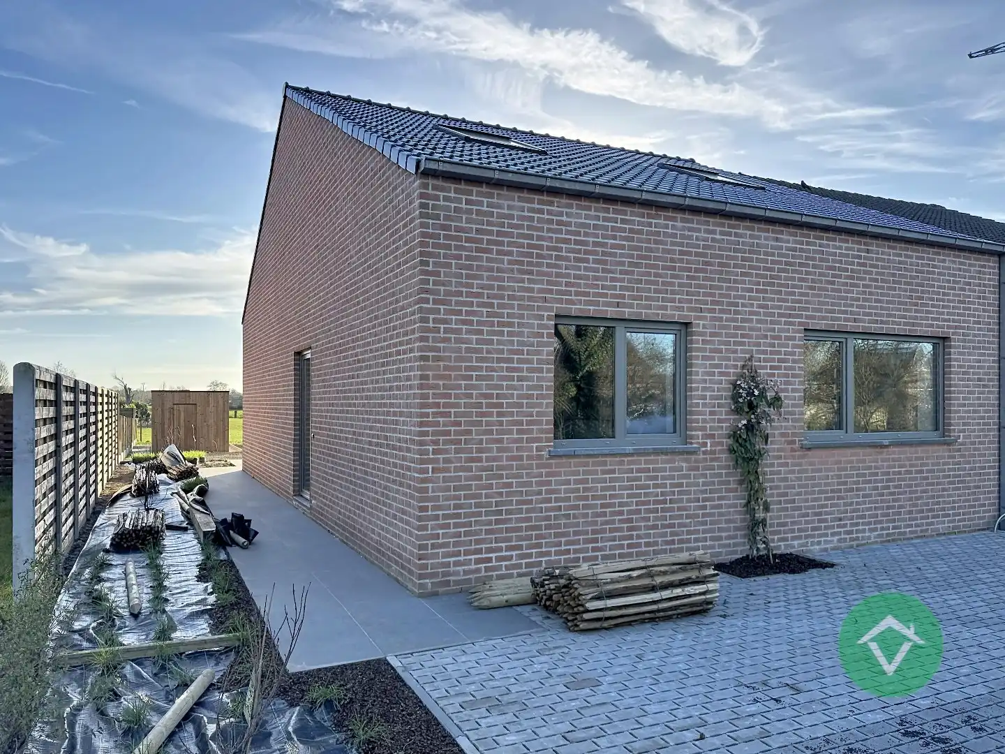 Volledig nieuwe woning met 4 slaapkamers en diepe tuin te Wijnendale foto 24
