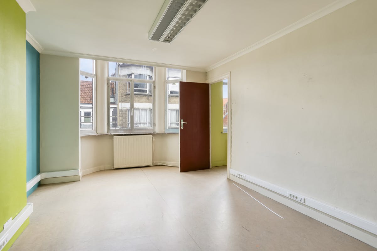 Ruim herenhuis te koop in Anderlecht – 3 verdiepingen foto 6