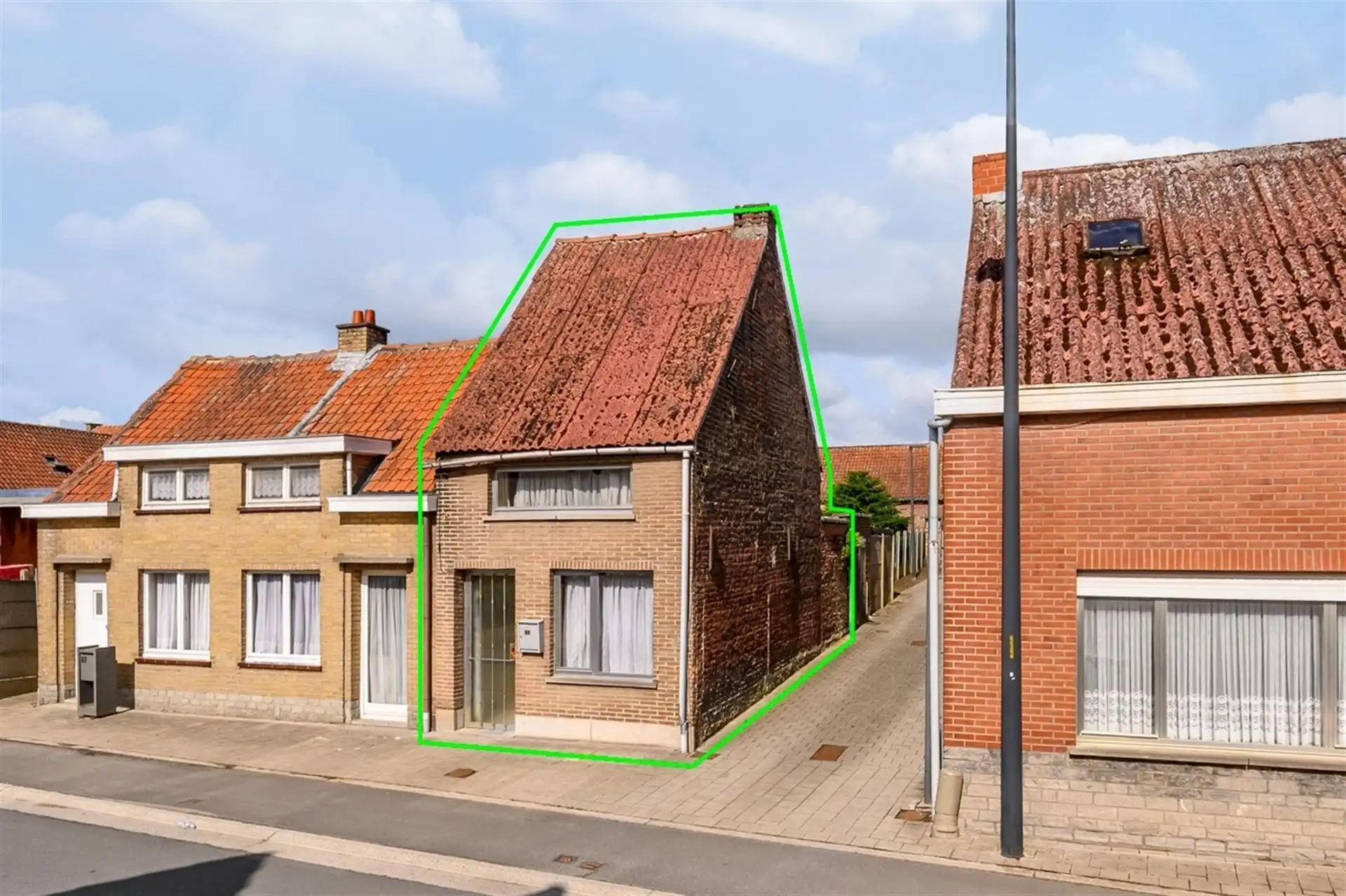 Hoofdfoto van de publicatie: Te renoveren starterswoning in het landelijke Moorsel