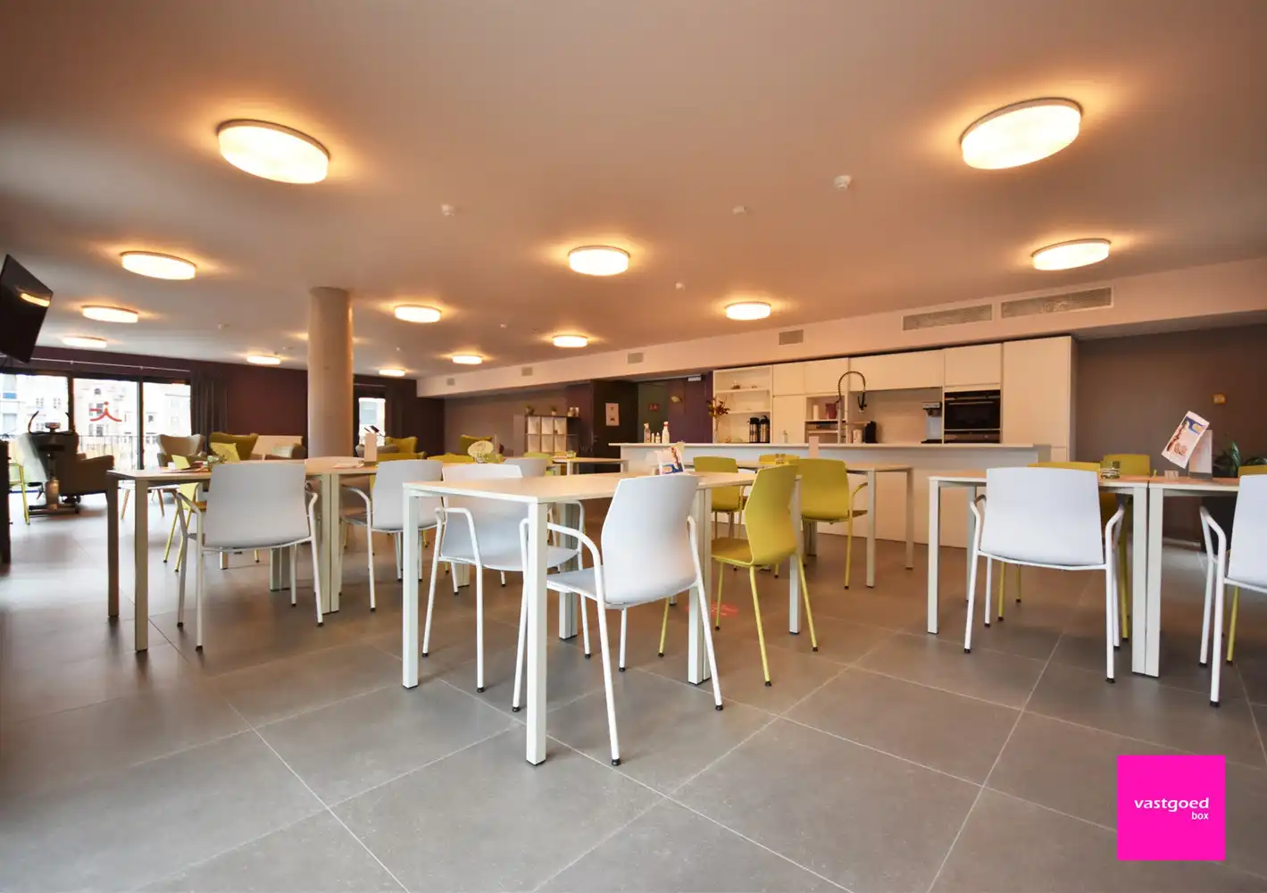 Klassevol assistentie-appartement te Mariakerke-Oostende foto 13