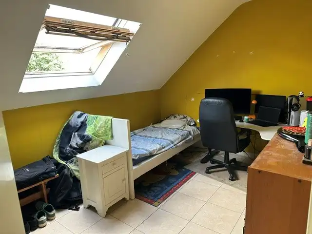 Lichtrijk duplex appartement met 2 slaapkamers en garage foto 13