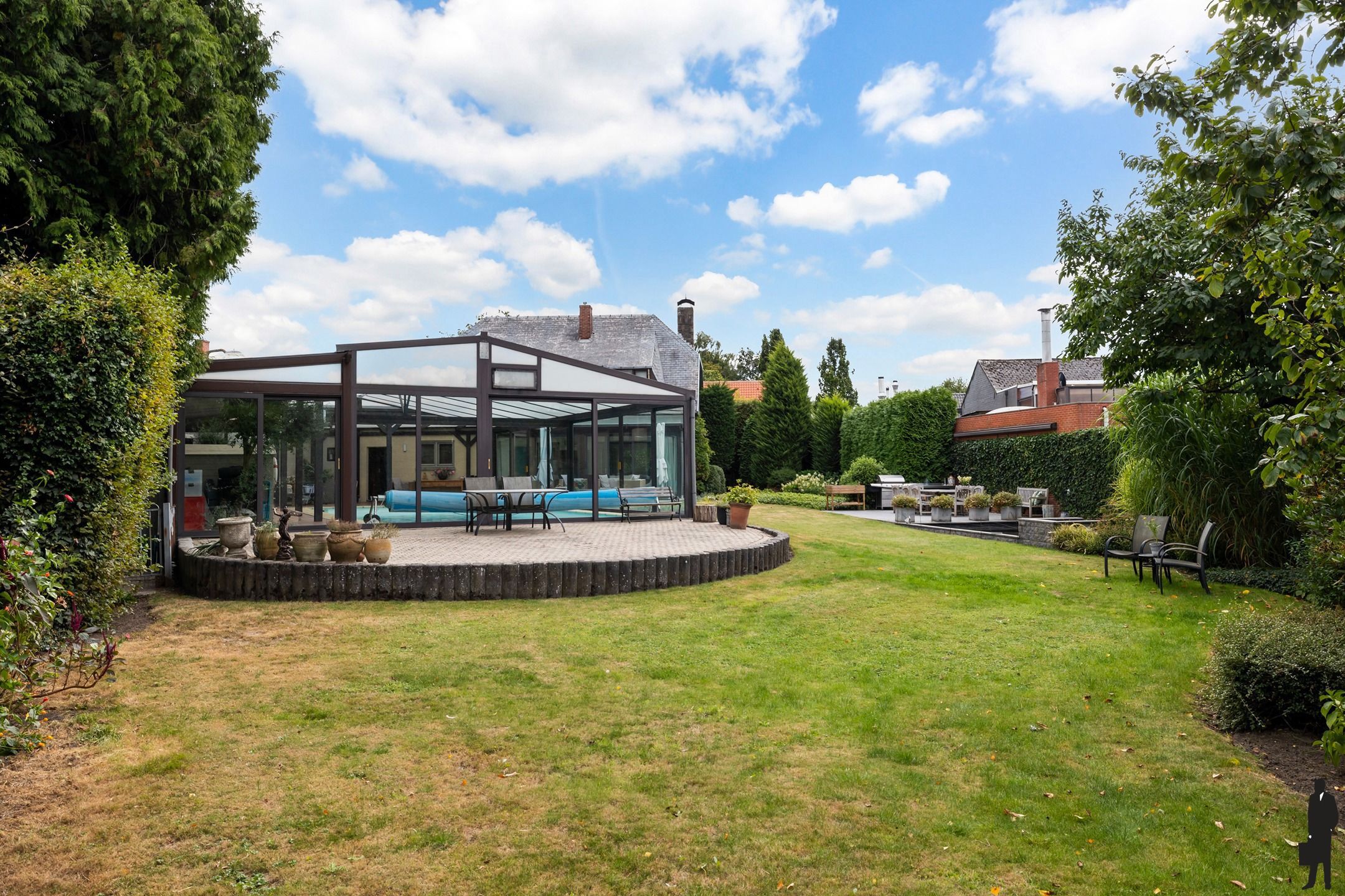 Villa met binnenzwembad, royale tuin en perfecte ligging foto 28