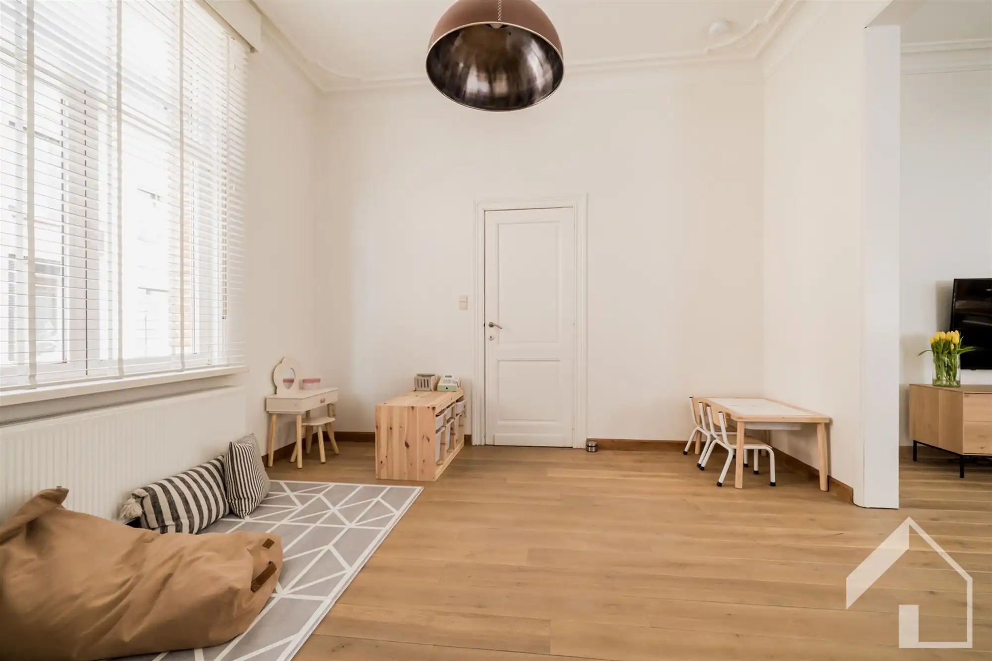 Comfortabele, ruime, instapklare woning met 5 slaapkamers foto 5