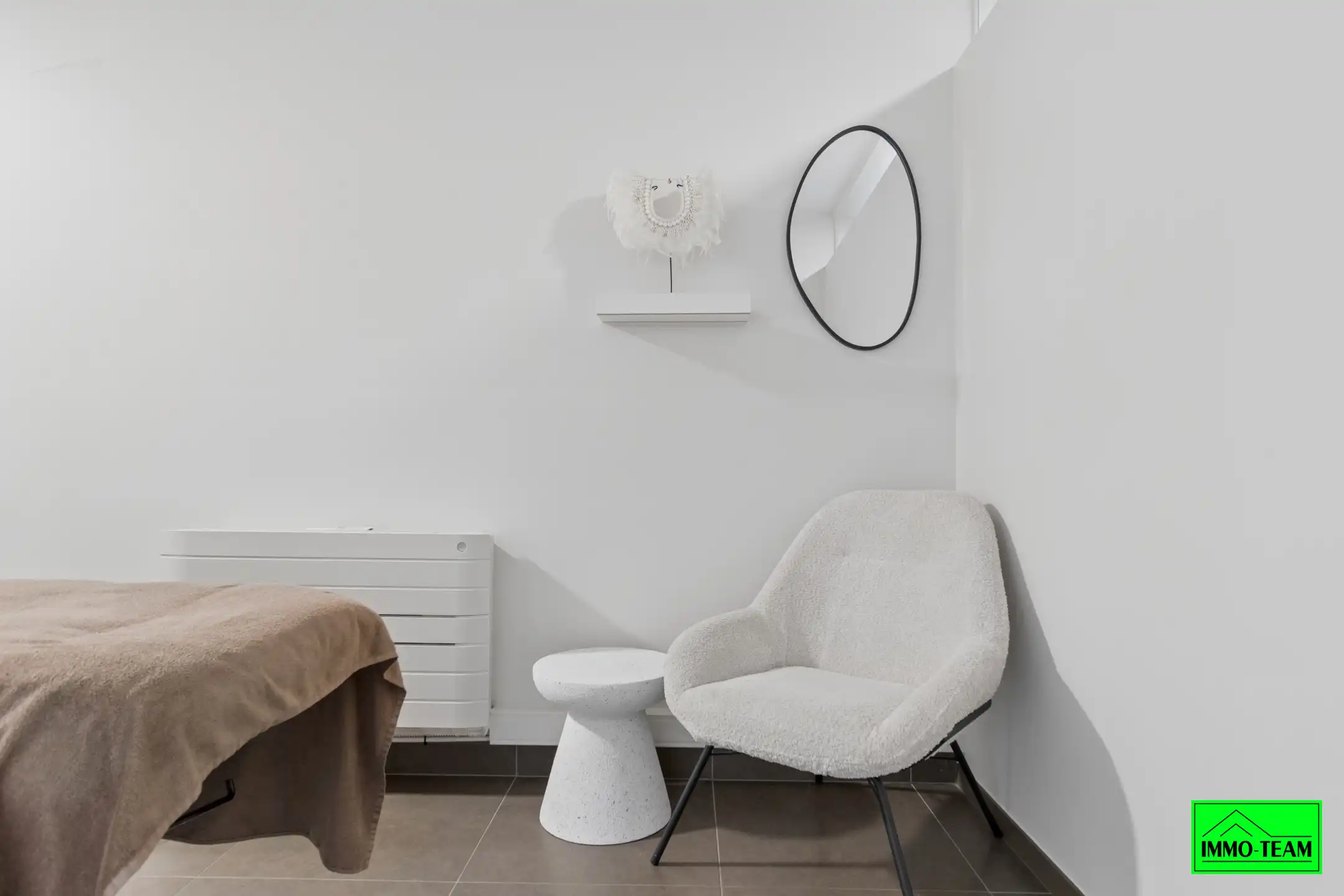 Instapklaar handelspand met ondergrondse staanplaats foto 6