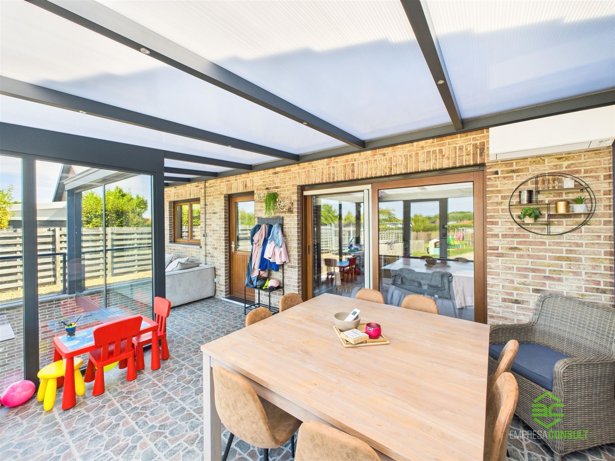 Instapklare gelijkvloerse woning met 3 slpk op 10a 21ca! foto 18