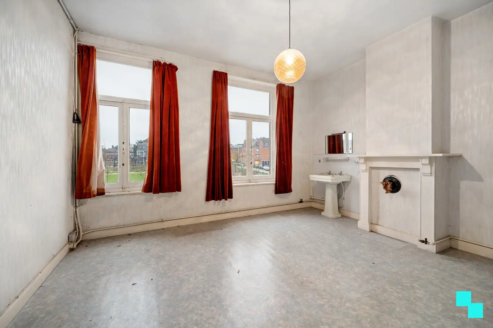 Te renoveren stadswoning op toplocatie - centrum Roeselare foto 17