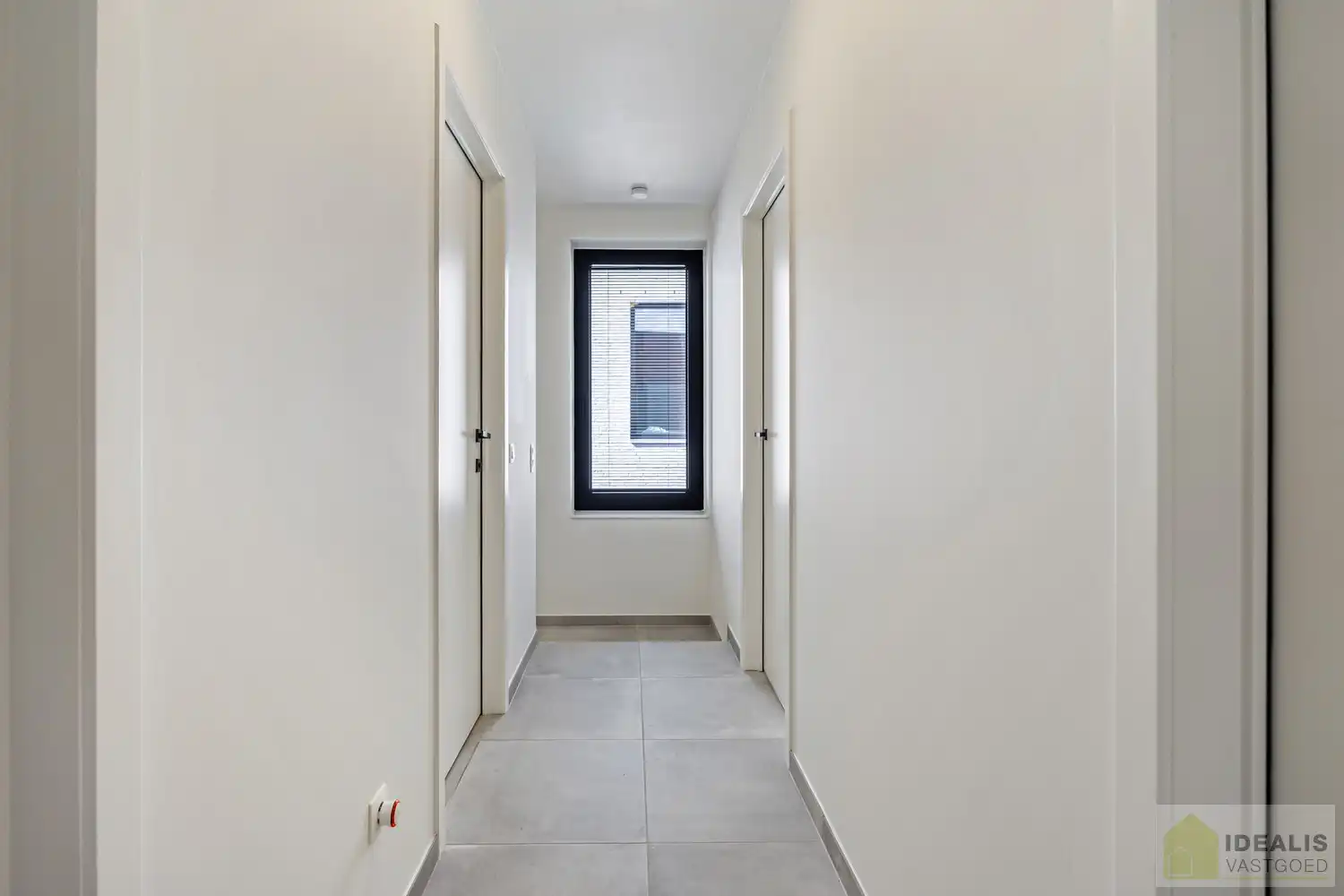 PRACHTIGE NIEUWBOUWWONING (2% REGISTRATIERECHTEN MOGELIJK!) MET EEN HEERLIJK LICHTRIJKE WOONKAMER MET OPEN KEUKEN, RUIME BERGING, BUREEL, 3 SLAAPKAMERS, RUIME DRESSING EN RUIME BADKAMER VOORZIEN VAN ALLE COMFORT! EEN HEERLIJK RUIM HUIS MET EEN NAAR WENS AAN TE LEGGEN TUIN, OP EEN GEGEERDE LOCATIE NABIJ HET CENTRUM VAN PEER! foto 28