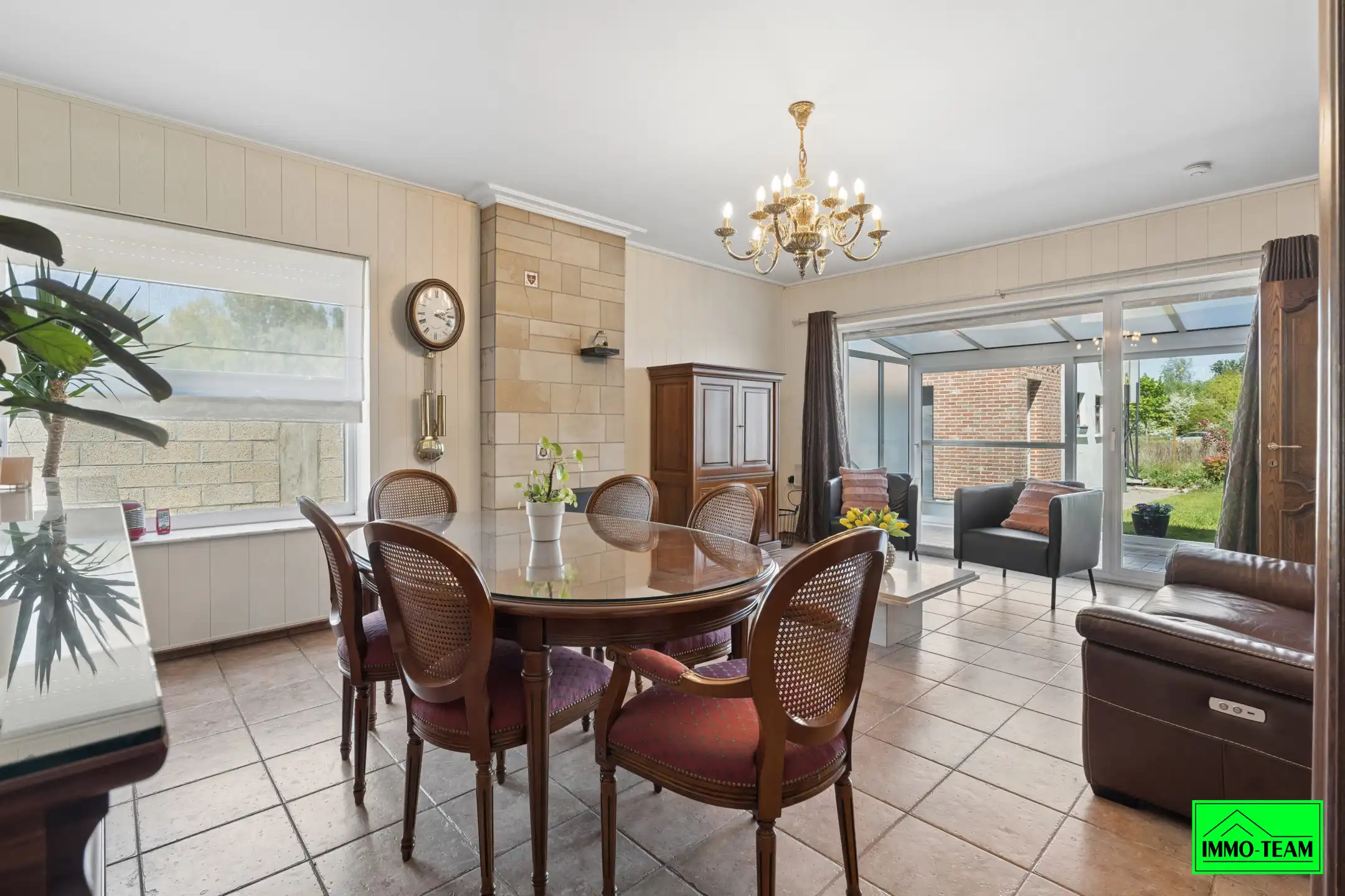charmante 3-gevelwoning met 4 slaapkamers foto 6