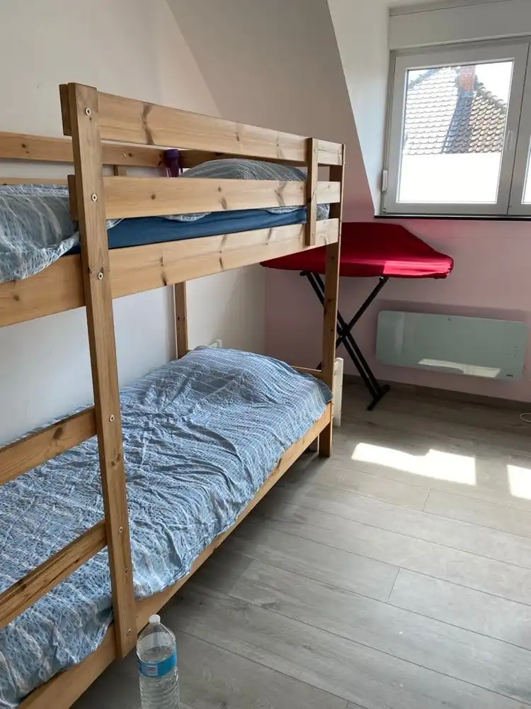 🏡 Centraal gelegen woning met 3 slaapkamers en terras foto 12