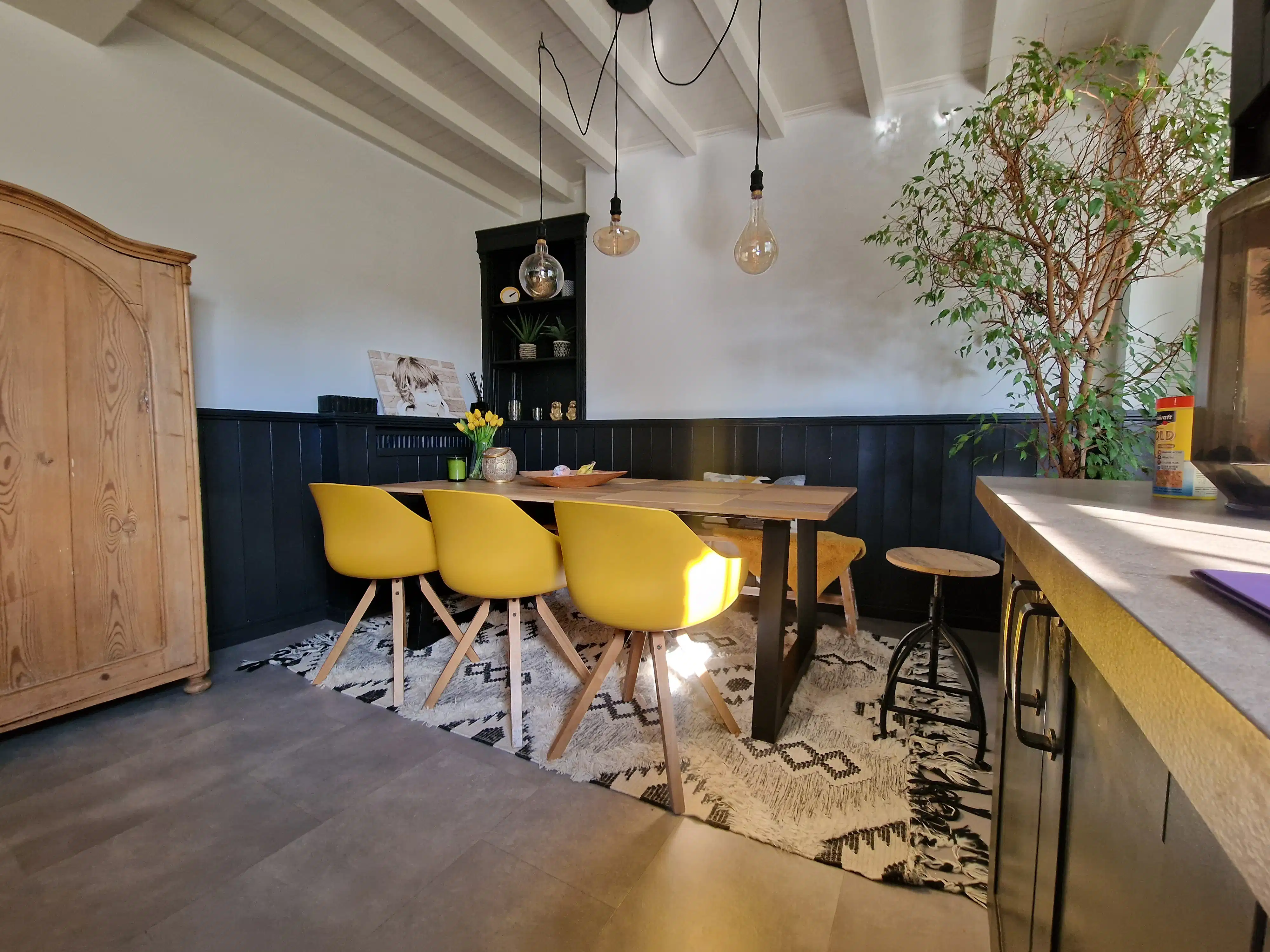 Handelspand met uitzonderlijke visibiliteit & ruim appartement – Toplocatie foto 14