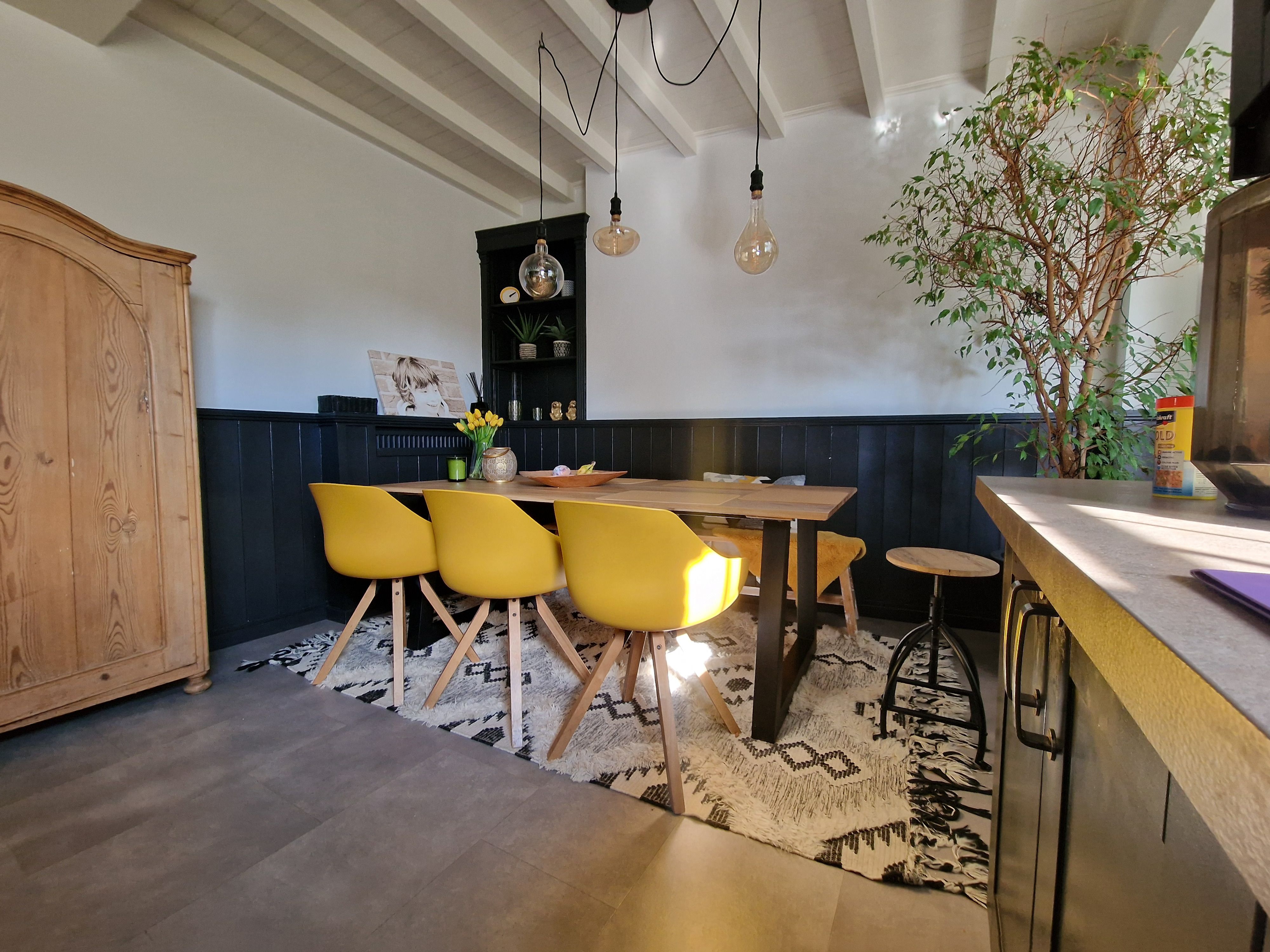 Handelspand met uitzonderlijke visibiliteit & ruim appartement – Toplocatie foto 14