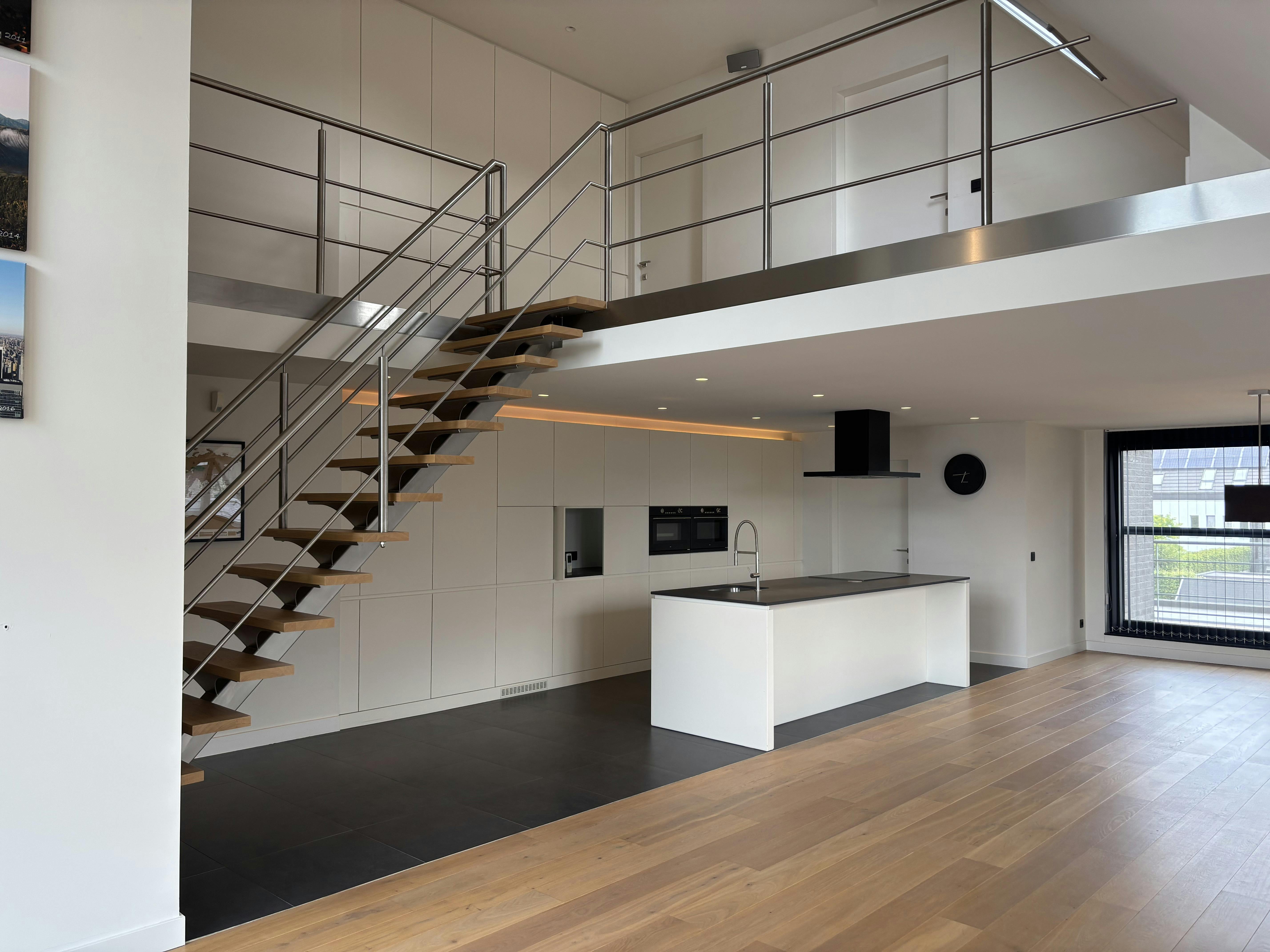 Exclusieve penthouse te koop in Minderhout! foto {{pictureIndex}}