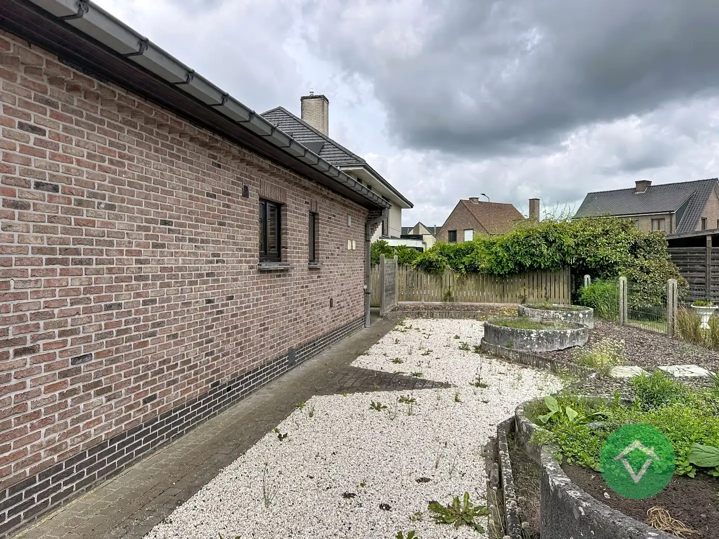 Instapklare gezinswoning met garage, carport en zonnige tuin in Scheldewindeke (Oosterzele) foto 31
