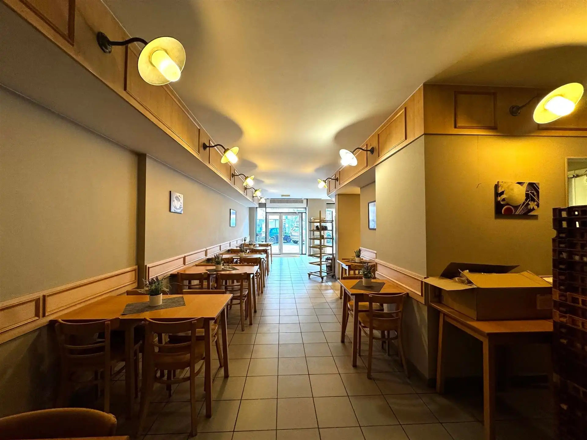 Opbrengsteigendom: handelspand met 2 appartementen  foto 6