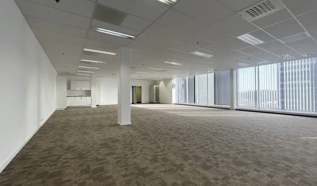 Vernieuwde kantoren te huur in Ahlers Building te Antwerpen foto 19