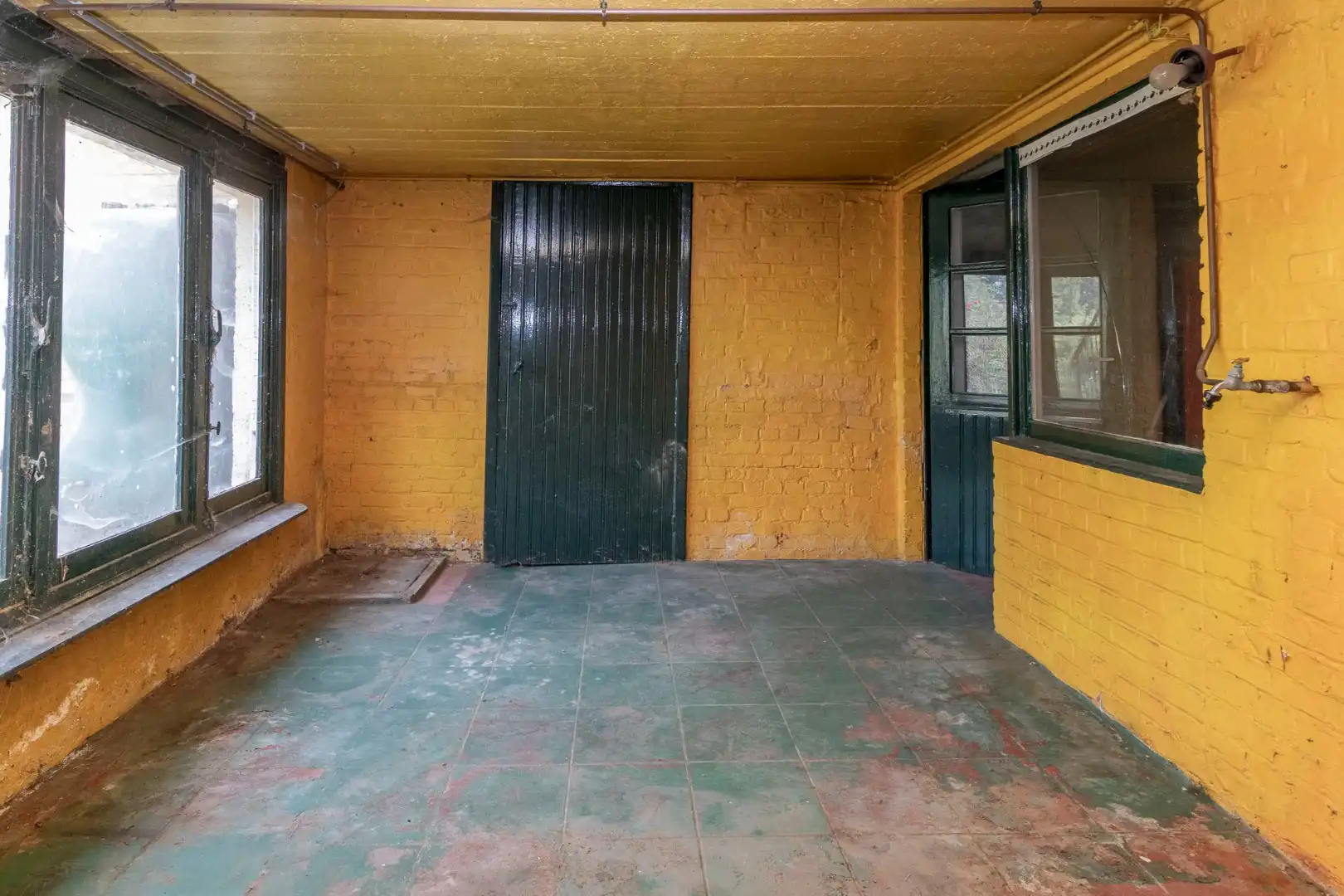 Stadswoning met 3 SLKS - 5 mogelijk en een grote tuin foto 23
