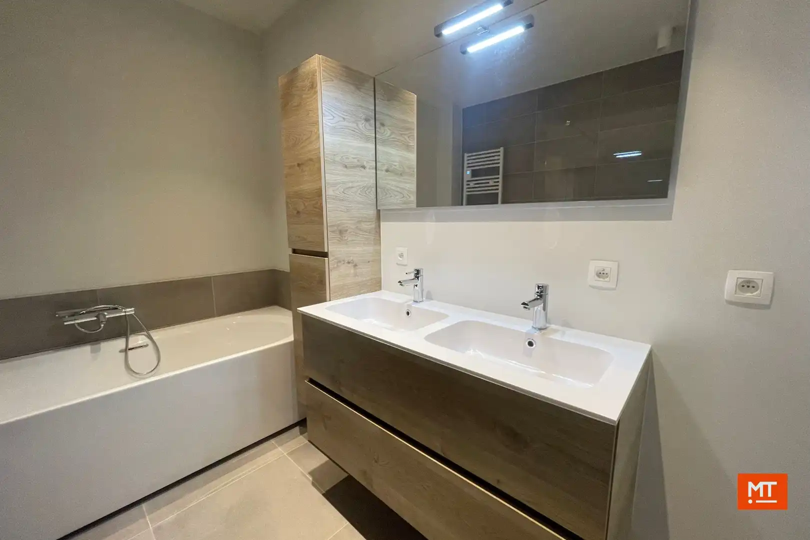 Appartement te huur met 2 slaapkamers te Langemark foto 5