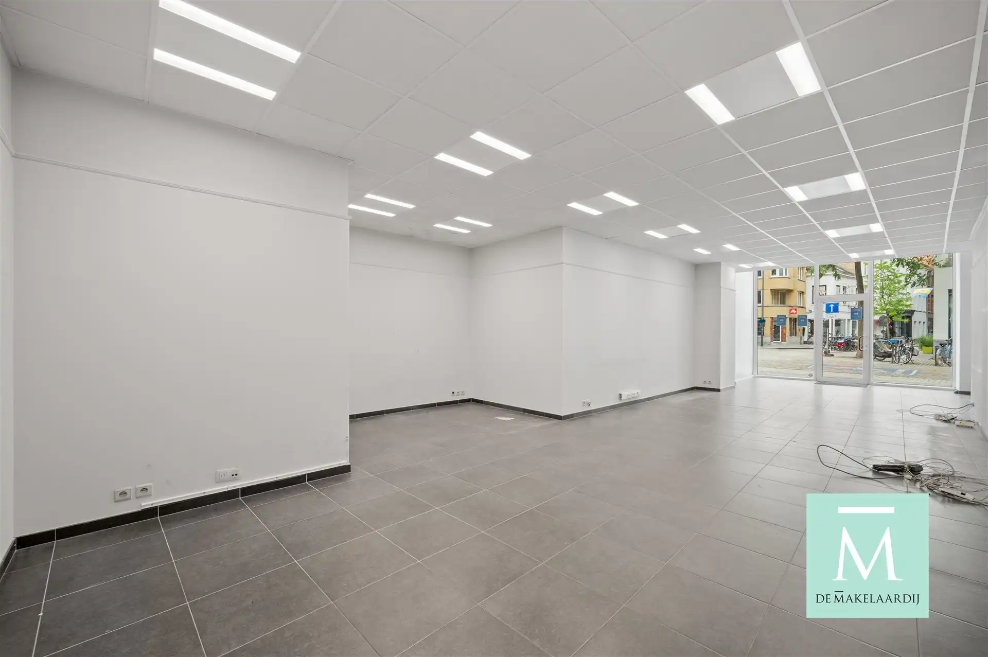 Kantoor/Winkel/handelsruimte te huur gelegen in het hartje van Mechelen foto 4