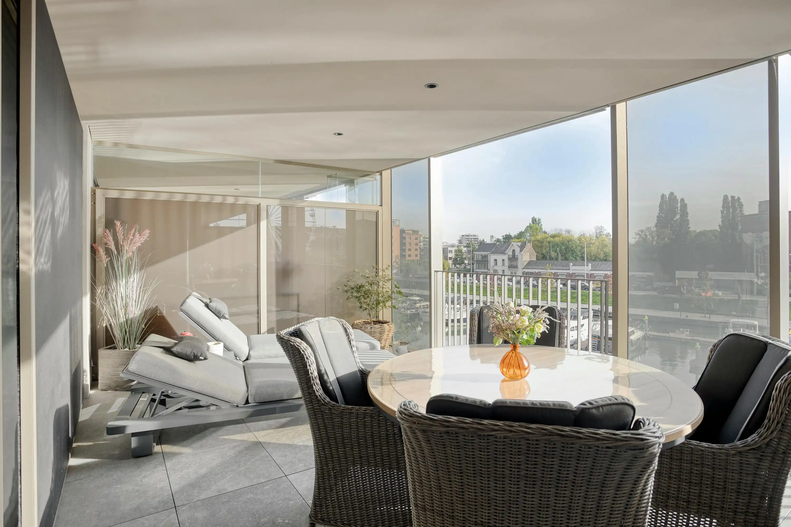 Luxueus appartement in Quartier Bleu te Hasselt foto 3