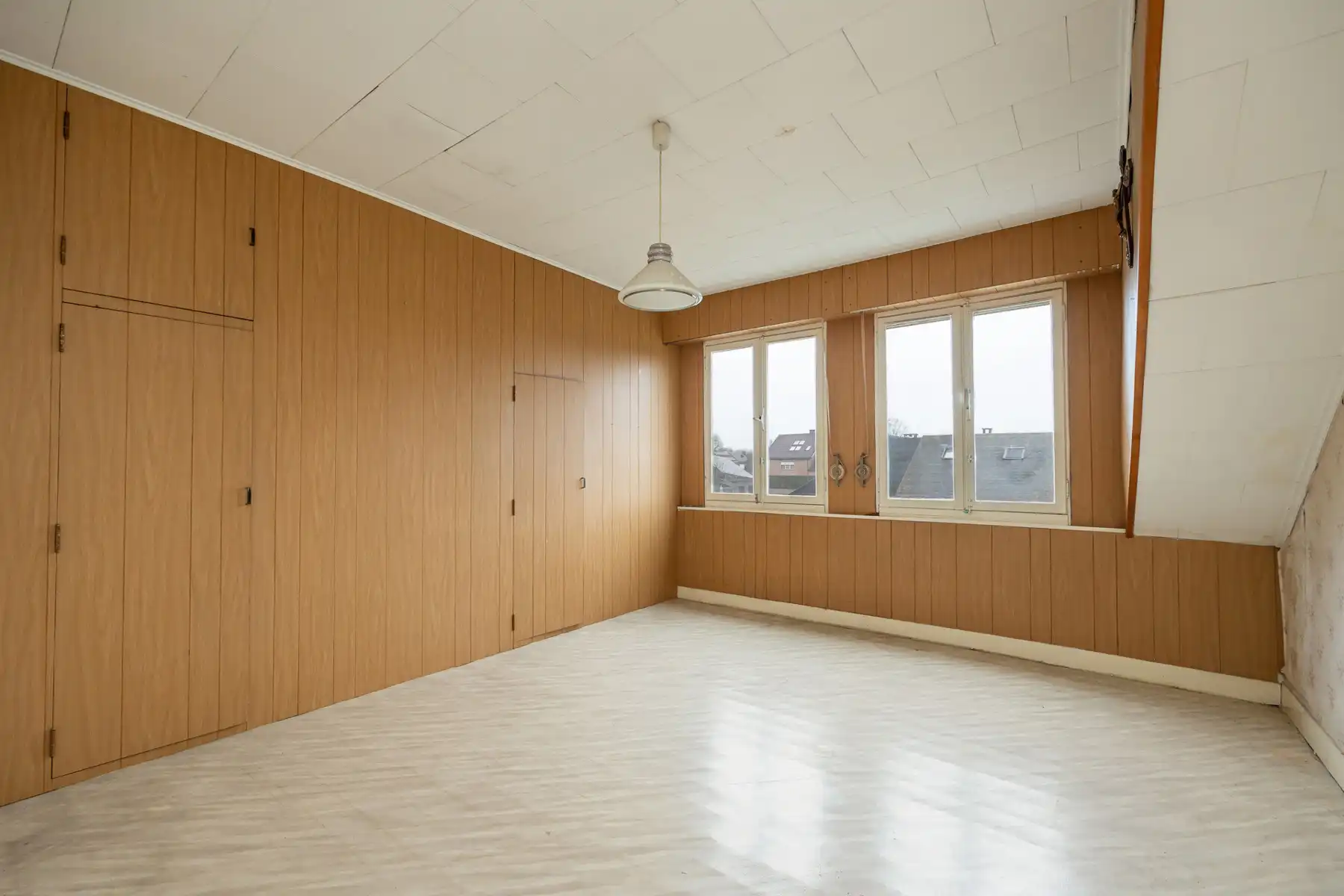 Totaal te renoveren EGW met 2 slpk, diepe tuin en fietsgang foto 15