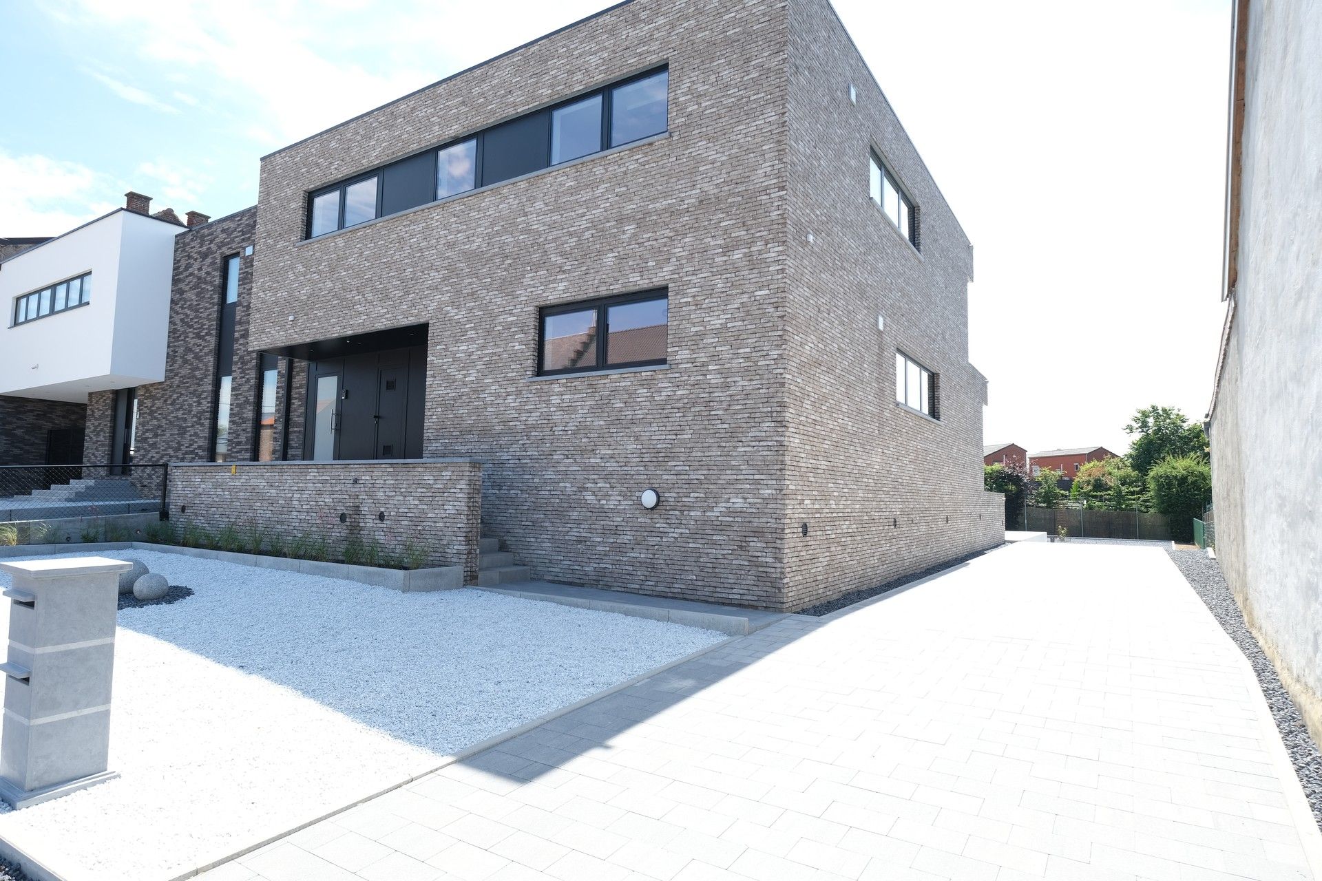 Nieuwbouw appartement op de eerste verdieping met luxueuze afwerking in Riemst. foto 2