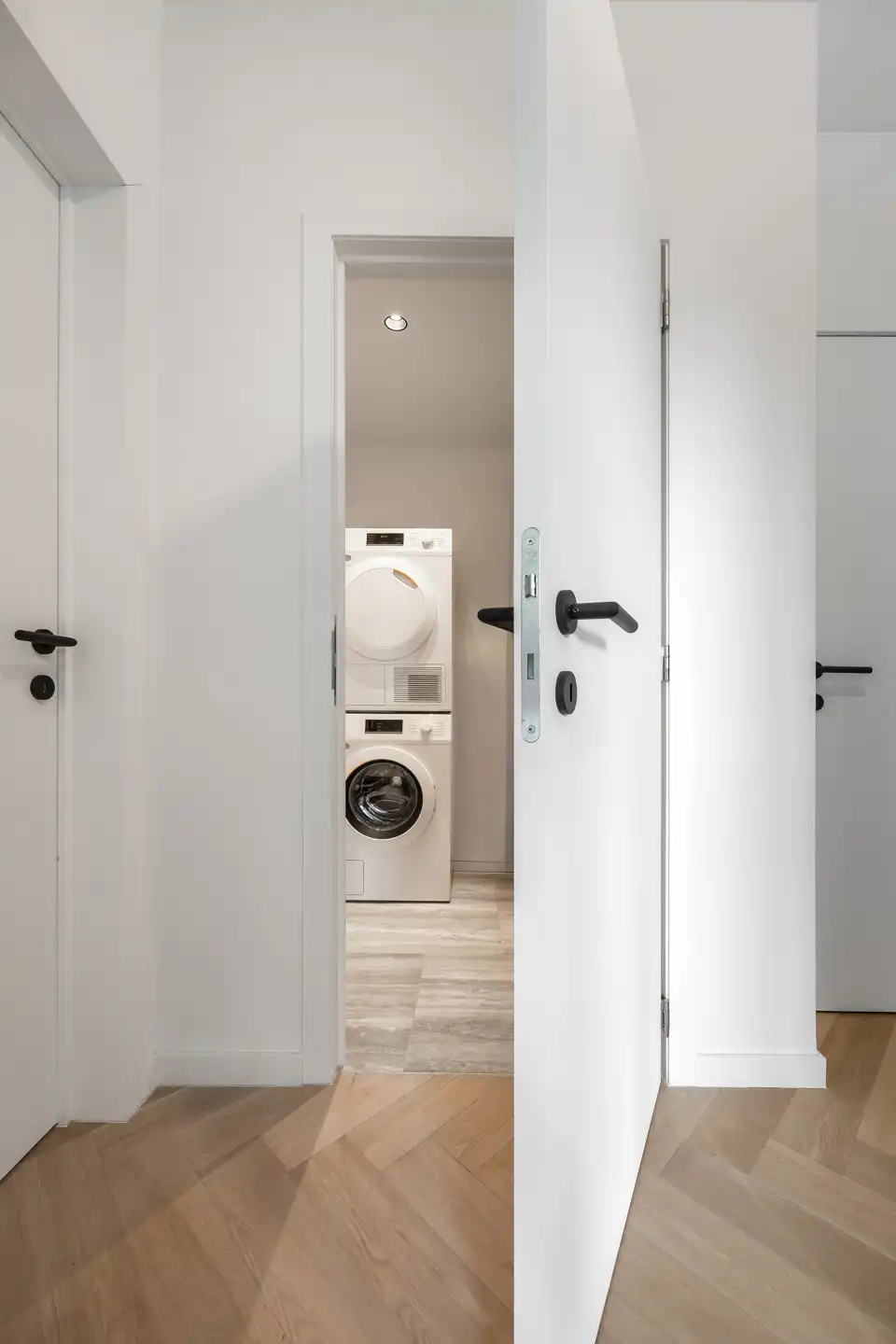 Luxueus gerenoveerd appartement in het gegeerde Brasschaat foto 24