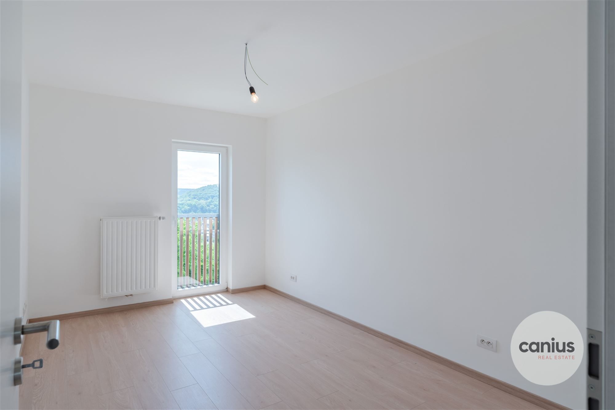 APPARTEMENT 2 CHAMBRES + TERRASSE ET BALCON  foto 10