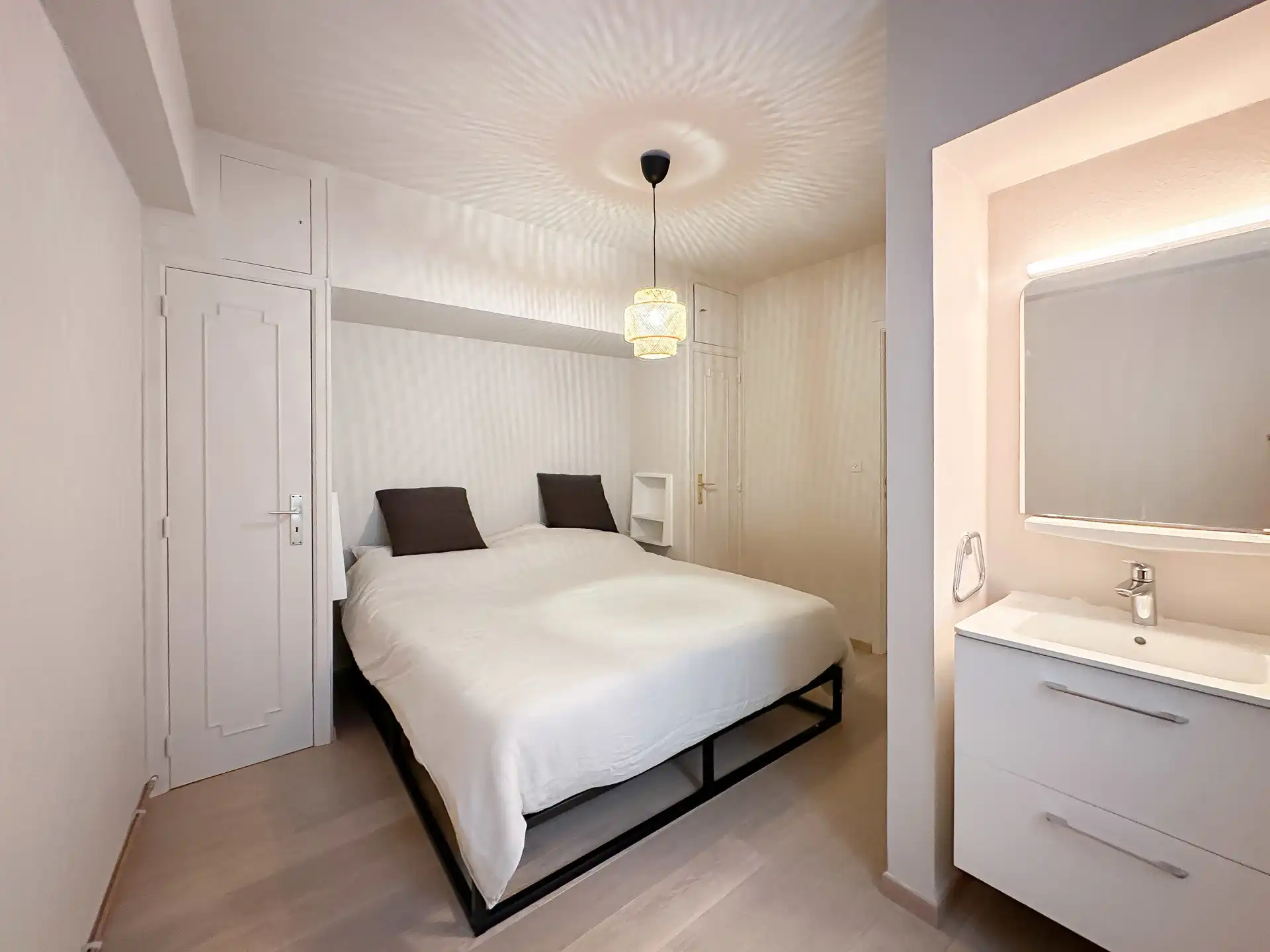 Uitzonderlijke renovatieopportuniteit op de Kustlaan foto 14