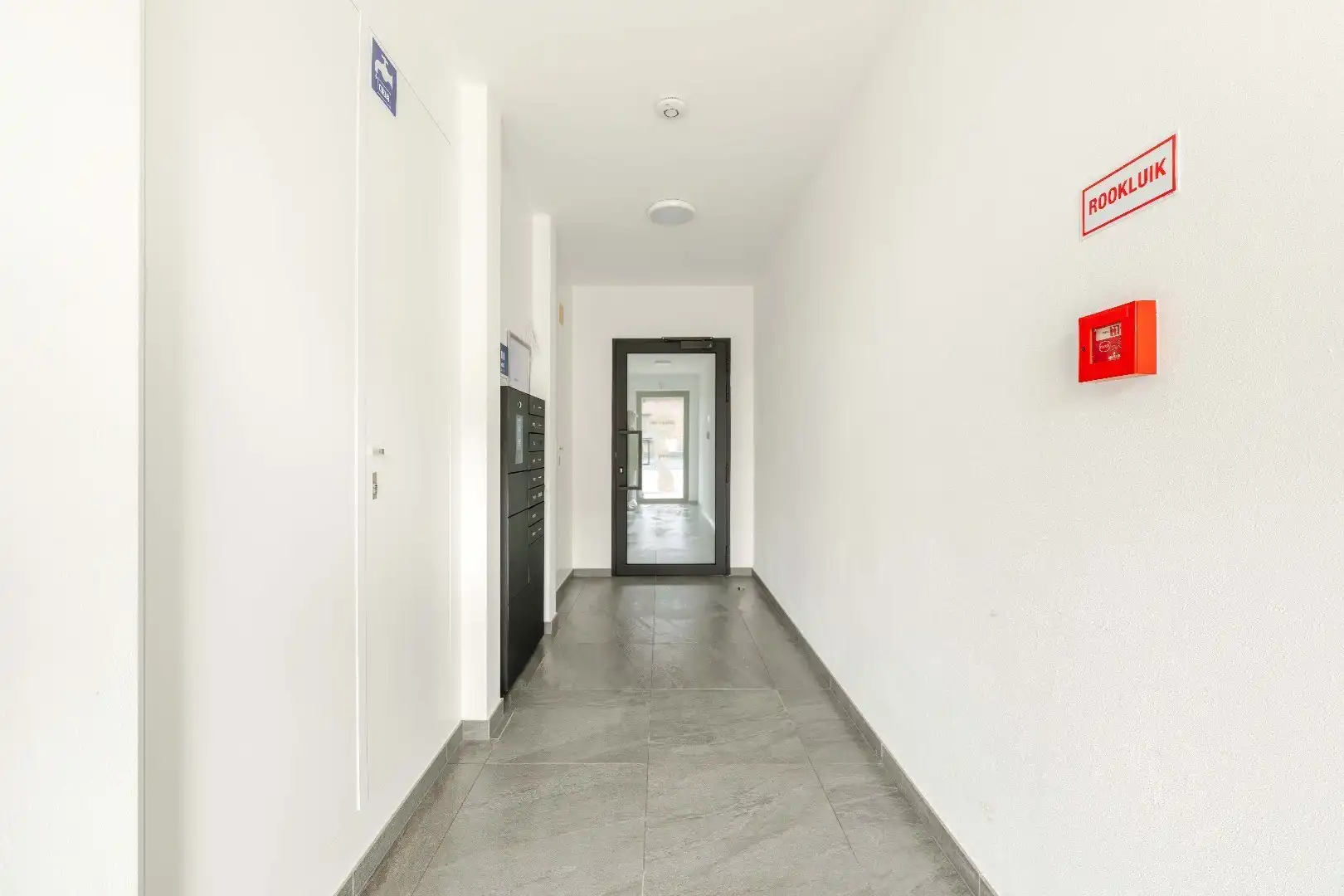 Instapklaar, energiezuinig appartement (2019) met terras in Beveren-Leie foto 12