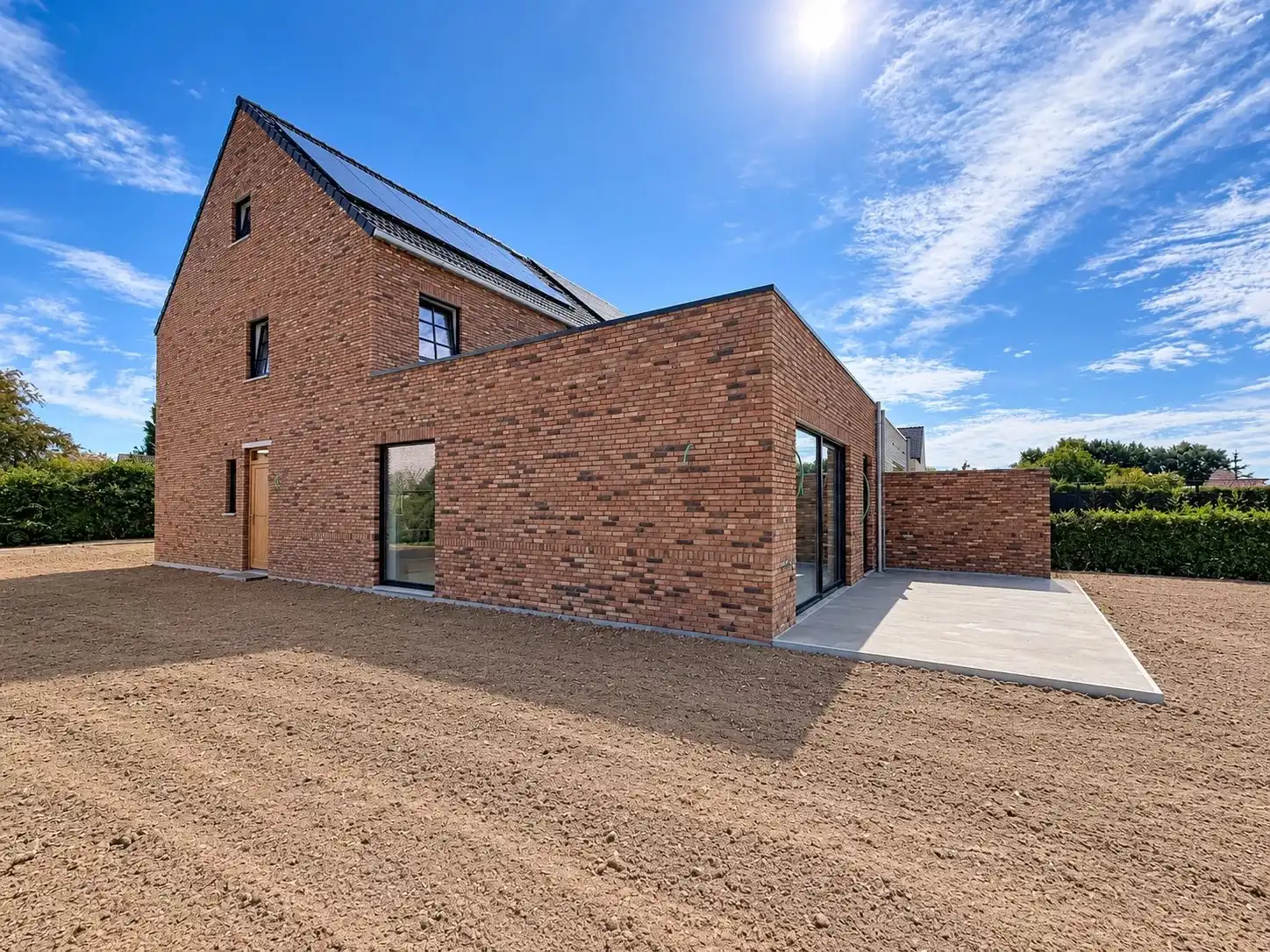 Moderne halfopen nieuwbouwwoning op een topligging nabij het centrum van Lommel foto 2