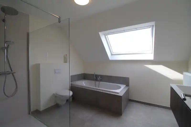 Prachtige recente woning te huur centrum Moorslede foto 12