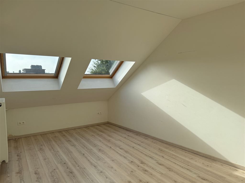 Modern duplexappartement met 2 terrassen, een ondergrondse autostandplaats en berging foto 11