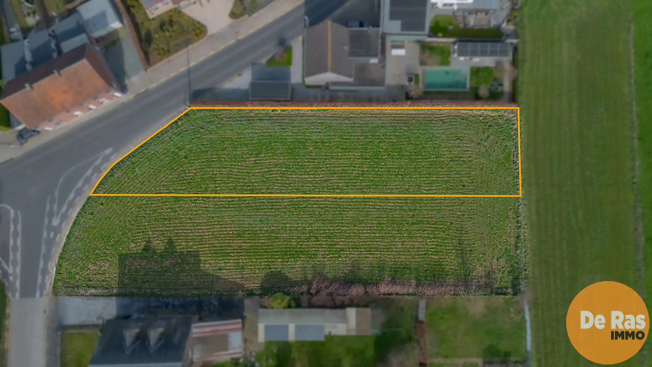 HAALTERT - Rustig gelegen bouwgrond met open zicht  foto {{pictureIndex}}