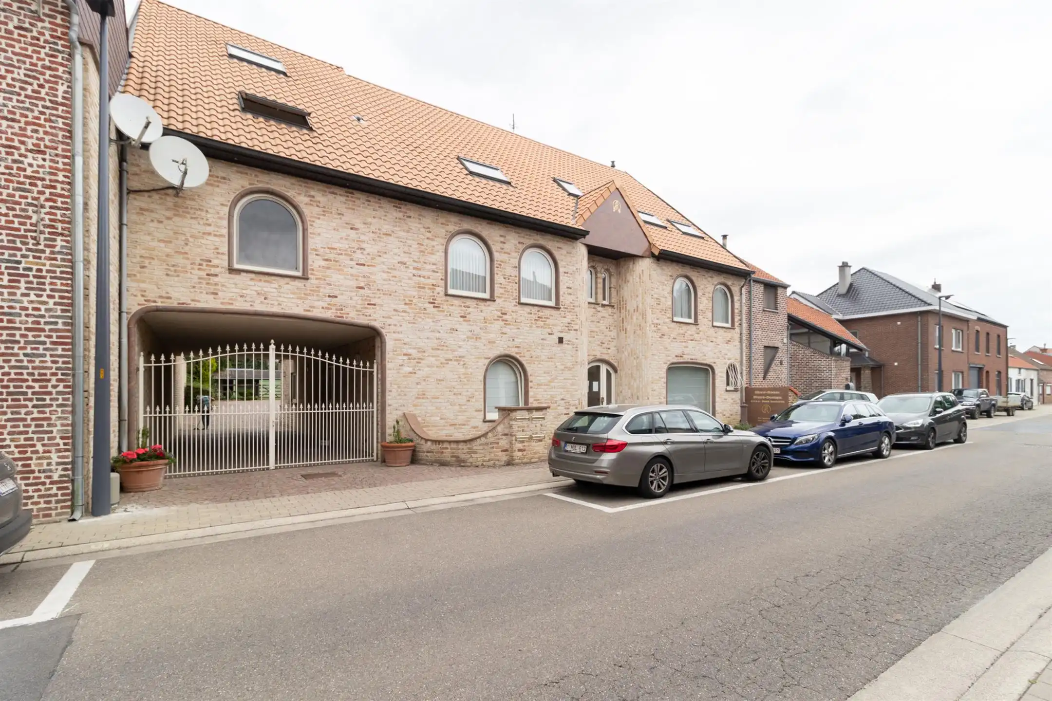 Appartement te huur foto {{pictureIndex}}