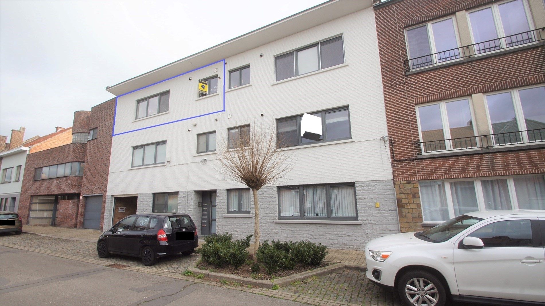 Goed gelegen, energiezuinig 3 slaapkamer-appartement met terras  foto {{pictureIndex}}