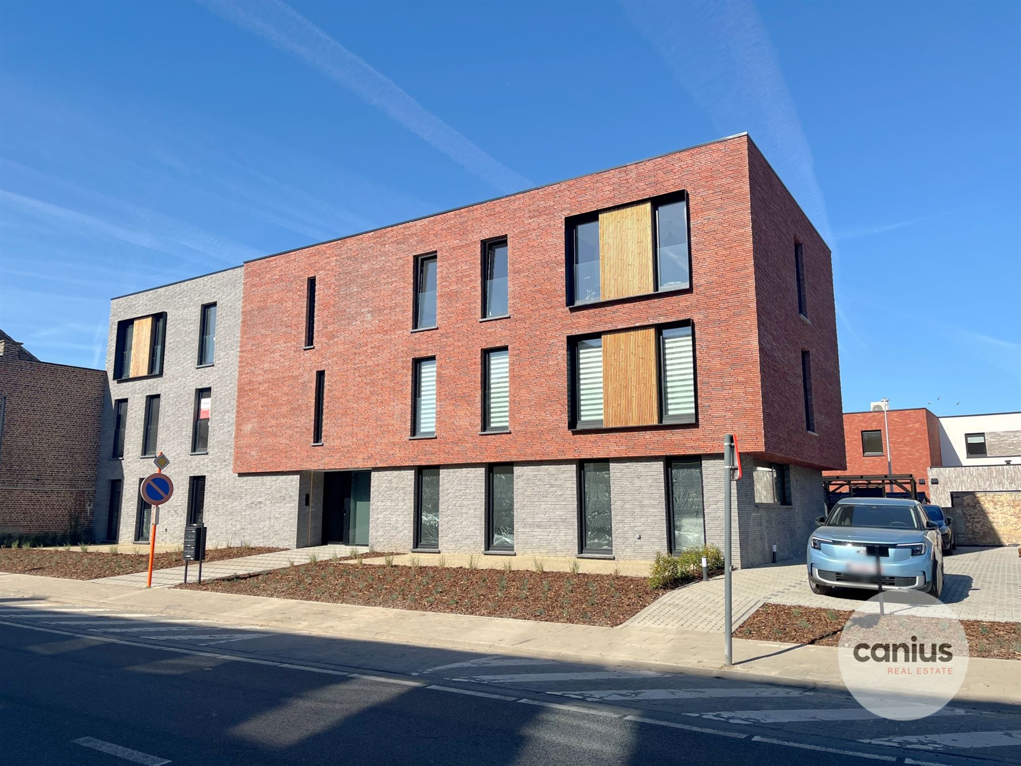RUIM APPARTEMENT OP EEN GUNSTIGE LOCATIE  foto 16