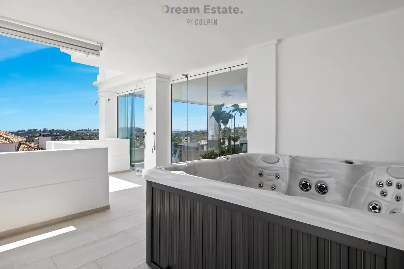 Uitzonderlijk ruim appartement te Nueva Andalucia, Marbella foto 40