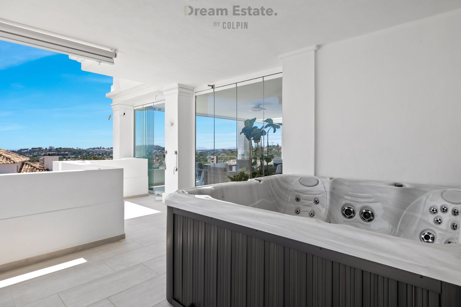 Uitzonderlijk ruim appartement te Nueva Andalucia, Marbella foto 40