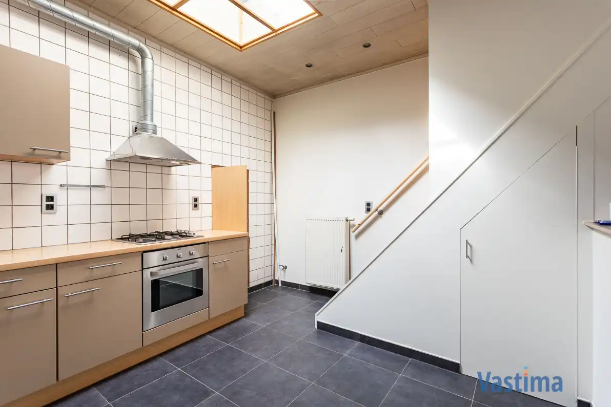 Charmante huurwoning met 2-3 slaapkamers, buitenruimte en garage foto 7
