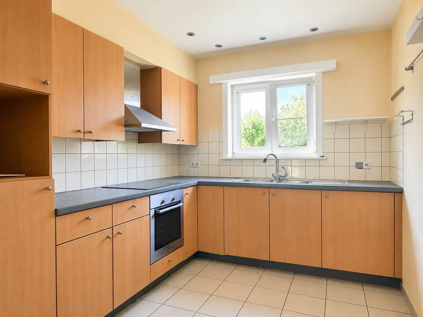 Woning met garage en tuin te Vlissegem (De Haan) foto 7