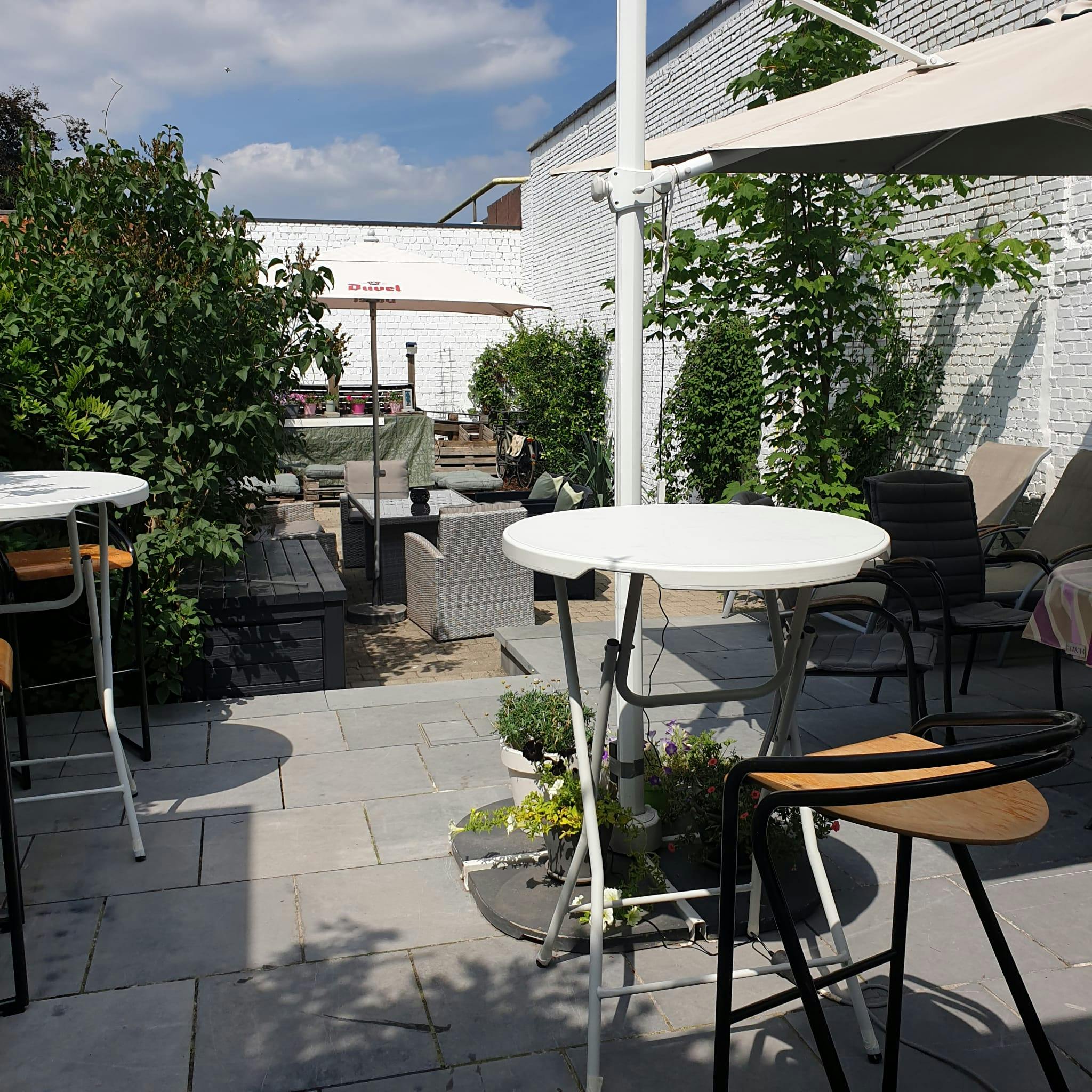 Zeer ruime centraal gelegen herenwoning in Sint-Niklaas foto 25