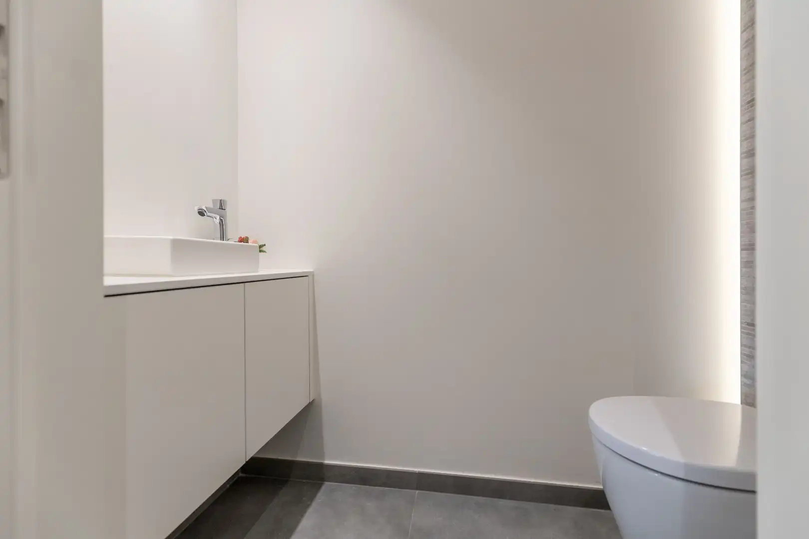 Appartement op de 10de verdieping van 137m² met twee slaapkamers foto 4