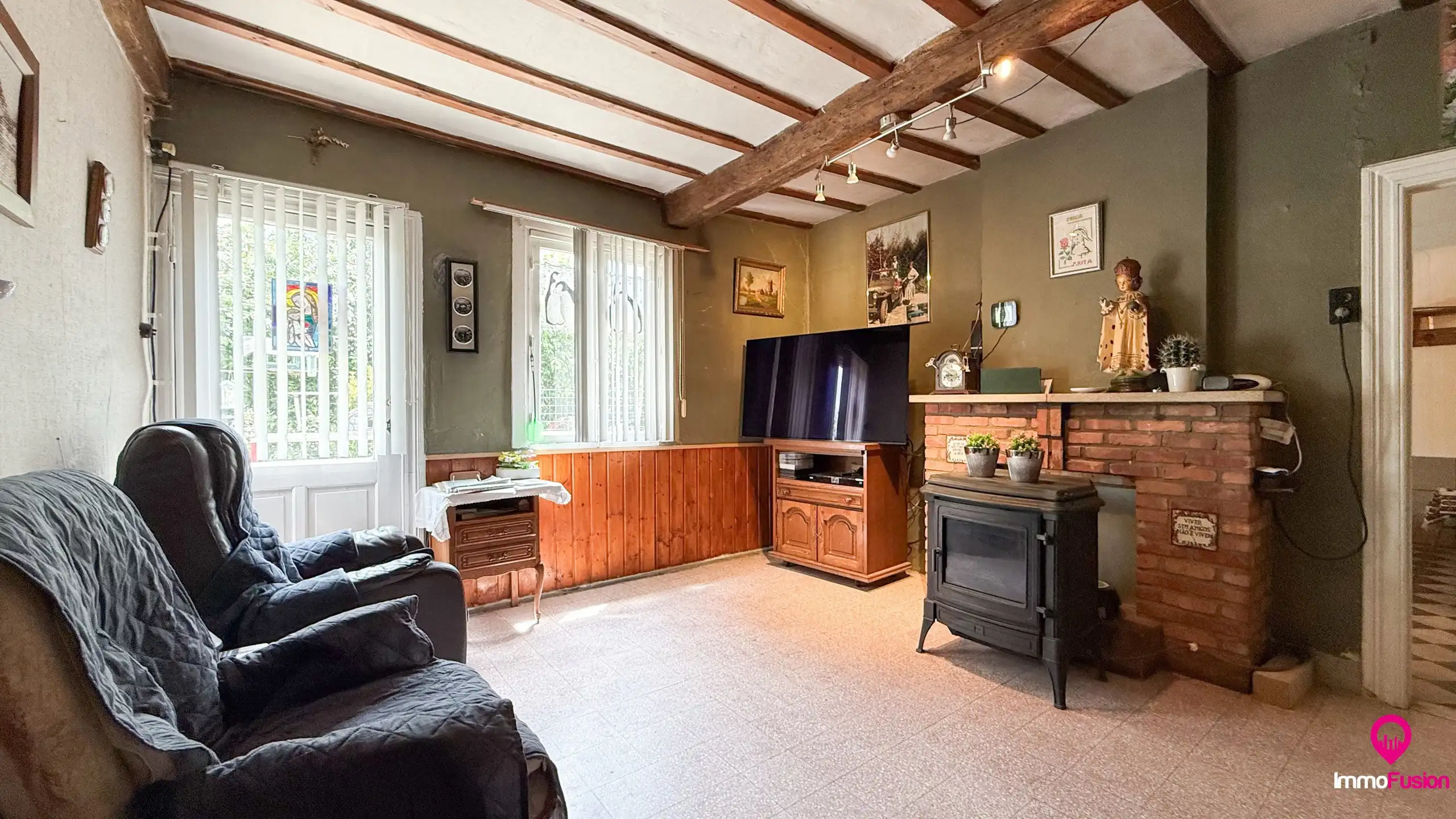 Charmante woning met 2 slpks op prachtig perceel van 68 are! foto 4