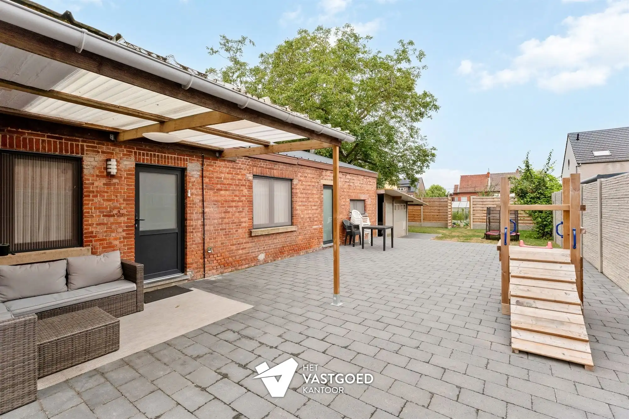 VOLLEDIG GERENOVEERDE WONING MET 4 SLAAPKAMERS EN TUIN MET ACHTERLIGGENDE BOUWGROND TE SCHAFFEN foto 22