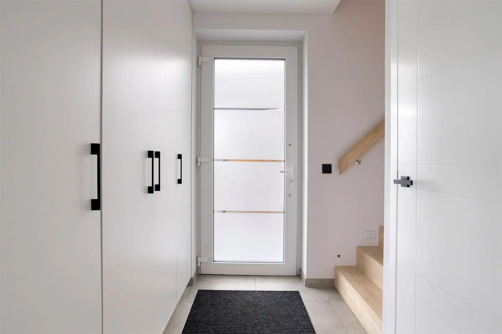 Prachtige INSTAPKLARE gezinswoning met 4 slaapkamers foto 15