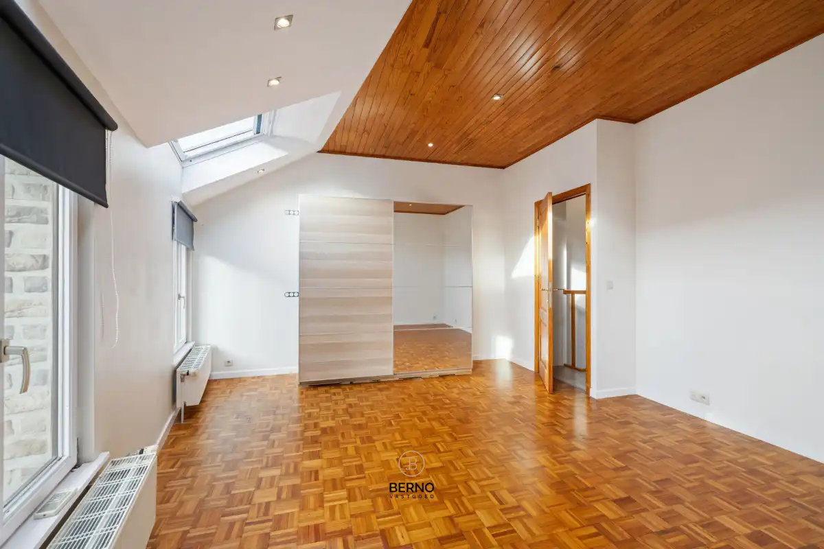 Charmante rijwoning dorpskern Denderbelle. foto 6