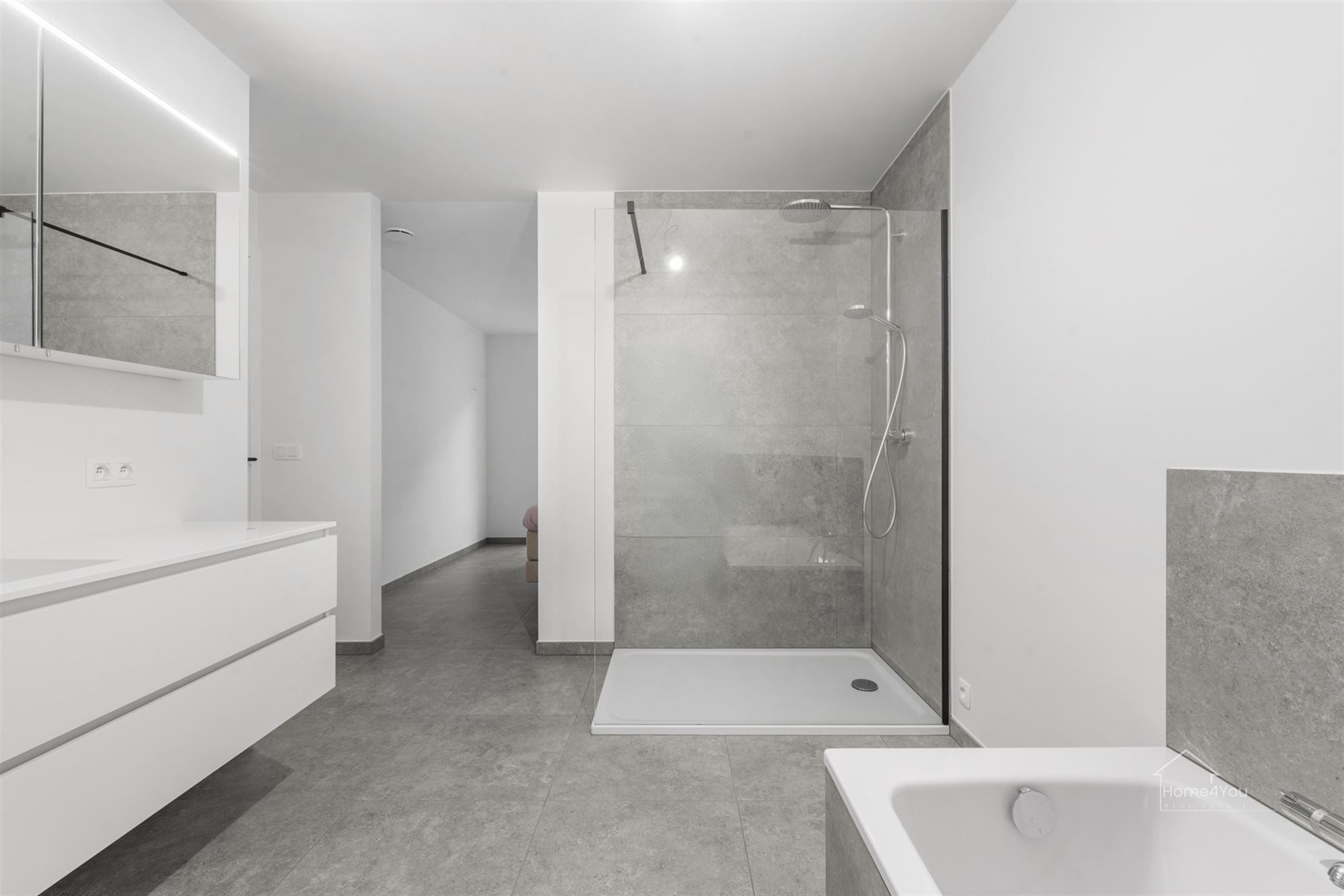 Zeer ruim 3 slaapkamer appartement (2023)  foto 11