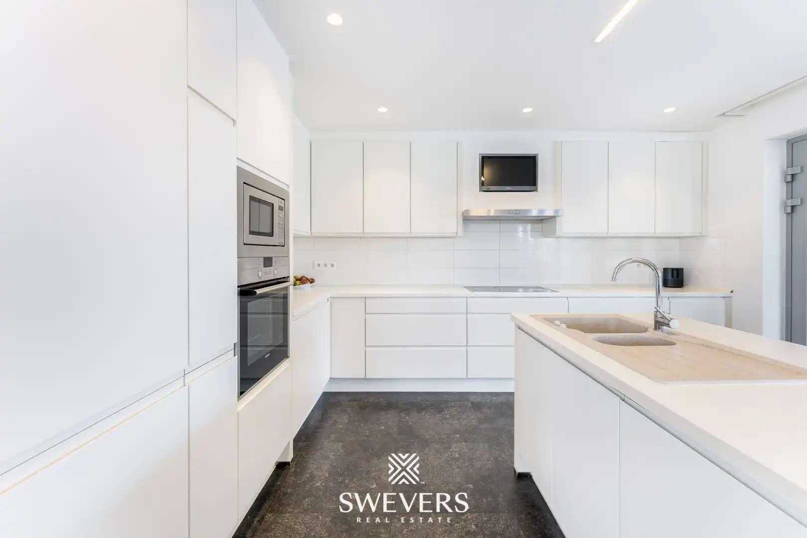 Luxe appartement met 3 slaapkamers in het centrum van Helchteren foto 10