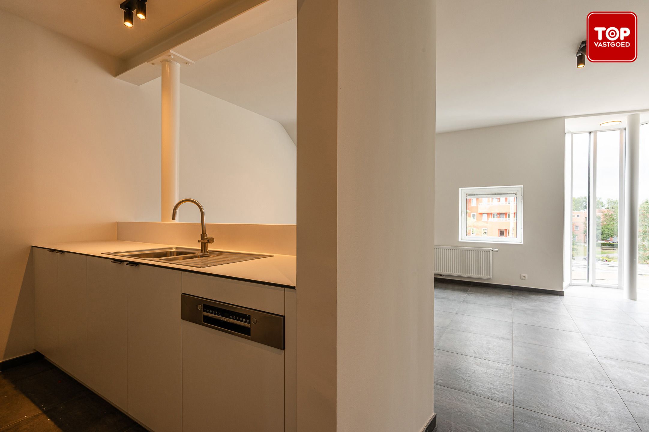 Compleet gerenoveerd appartement dichtbij centrum Gent foto 9