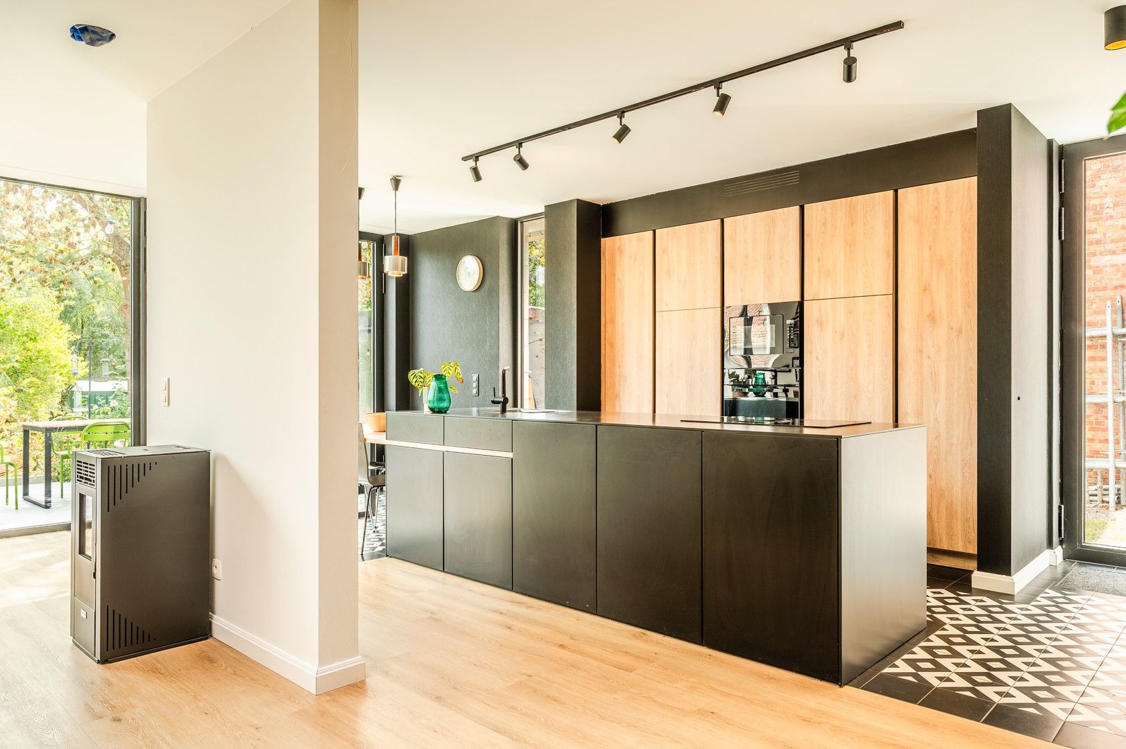 Prachtig gelegen half open woning foto 3